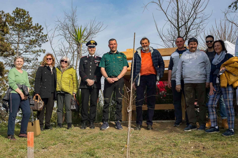 A Calliano l'inaugurazione di una nuova panchina gigante